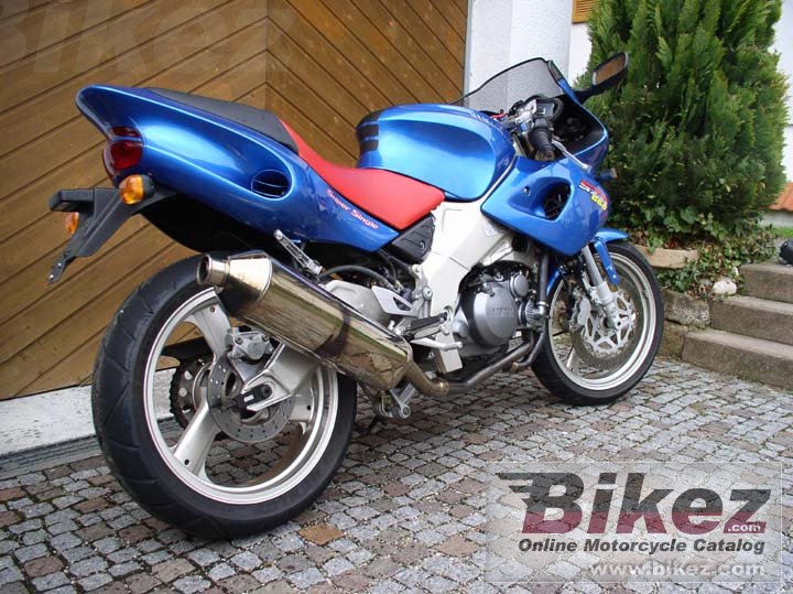 Big nymous user. szr 660 picture and wallpaper from Bikez.com